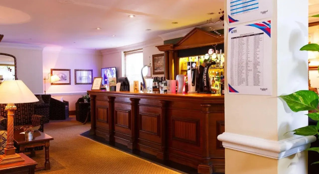 Kingston Lodge Hotel