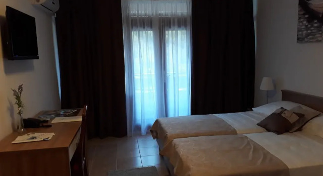 Трёхместный семейный номер Standard Hotel Albamaris