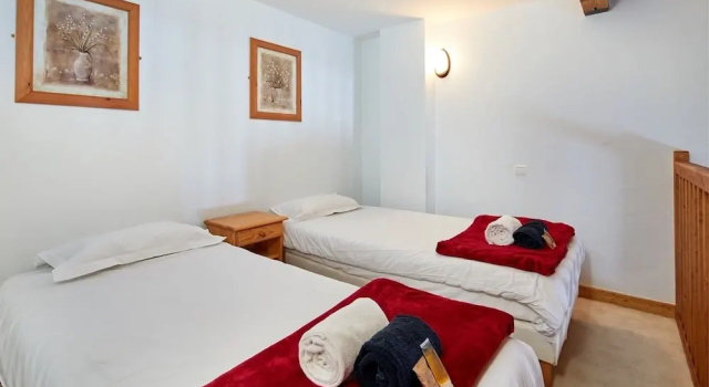 Четырёхместный номер Standard с балконом Chalet La Forêt