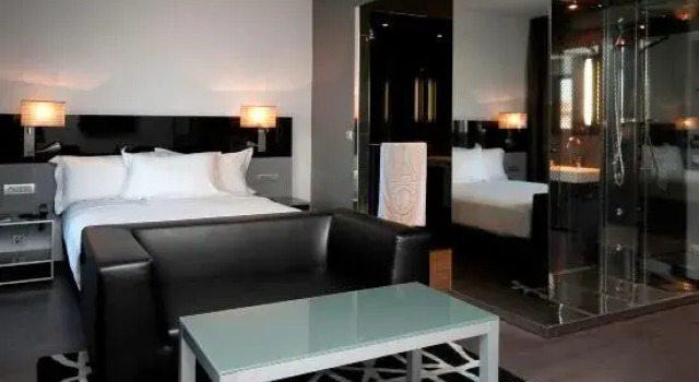 Полулюкс AC Hotel Atocha by Marriott
