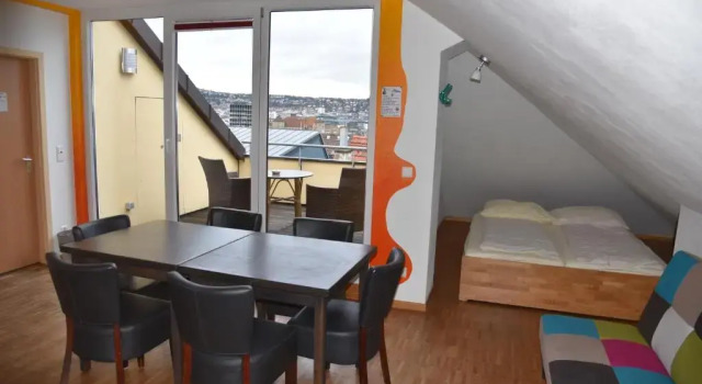 Апартаменты с балконом Hostel Alex 30