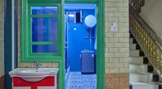 Кровать в общем номере (мужской номер) Kashgar Returning Friends International Youth Hostel（Ella's Home）