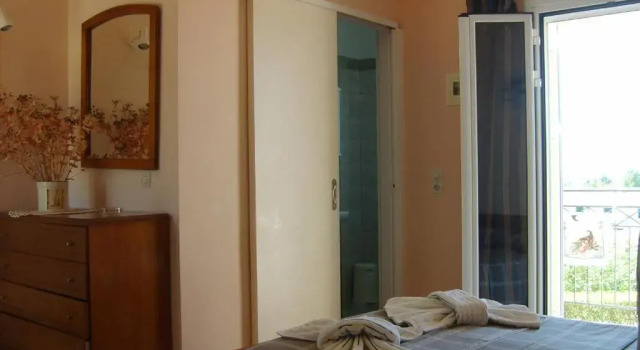 Gouna's Aparts, Rezervați Apartament Mantzavinata Kefalonia