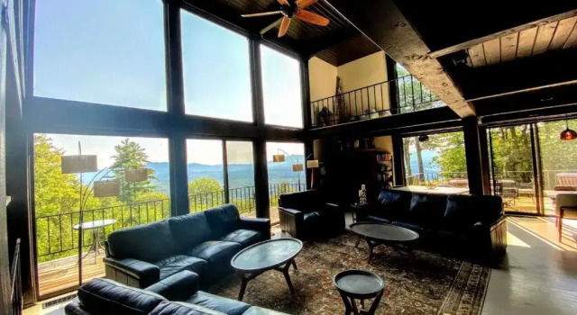 Коттедж RL Breathtaking views and grand unique style, private mountain retreat 4WD recommended