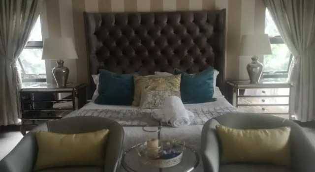 Люкс Bristow Luxury Suites