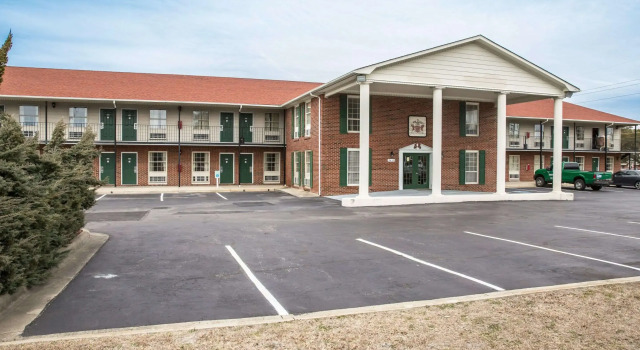 Econo Lodge Crystal Coast, Book Inn Morehead City North Carolina