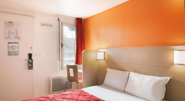 Двухместный номер Standard Premiere Classe Meaux Nanteuil Les Meaux