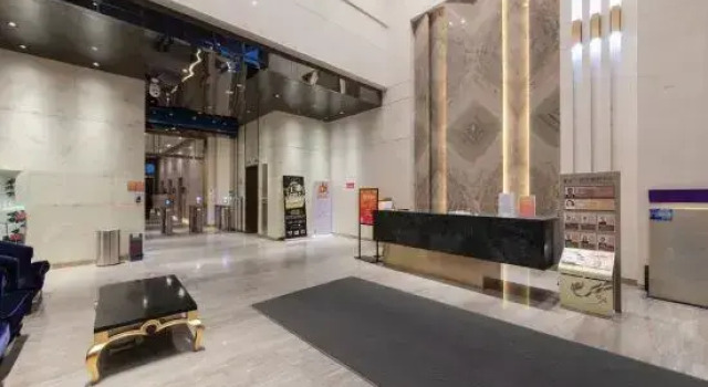 Abisous Hotel(Kunming Tongde Plaza), Rezerwuj Hotel Hotele w Kunming z parkingiem, Parking