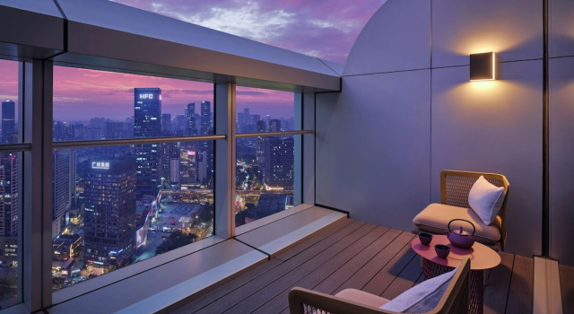 Двухместный номер Standard с балконом и с видом на город Hyatt Centric The Ring Chengdu
