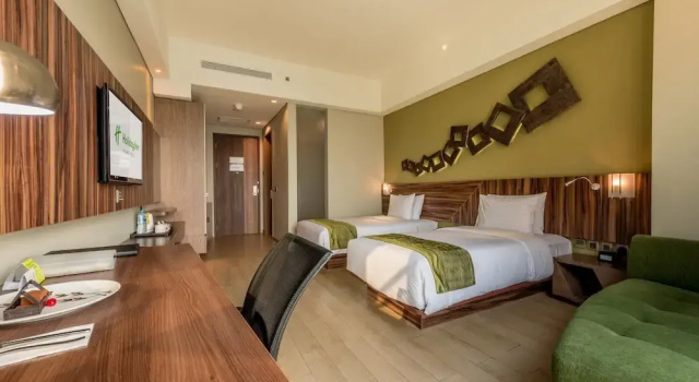 Standard Twin room with view Holiday Inn Cikarang Jababeka by IHG