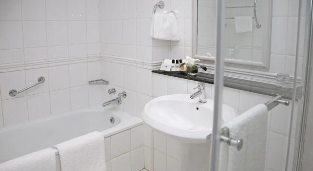 Одноместный номер Deluxe Hollow on the Square City Hotel CBD