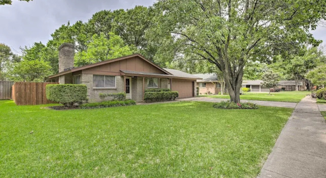Home 1 Mi to University of Texas: Relax Fireside!, Rezerwuj Dom wakacyjny Richardson Dallas - Fort Worth Metropolitan Area