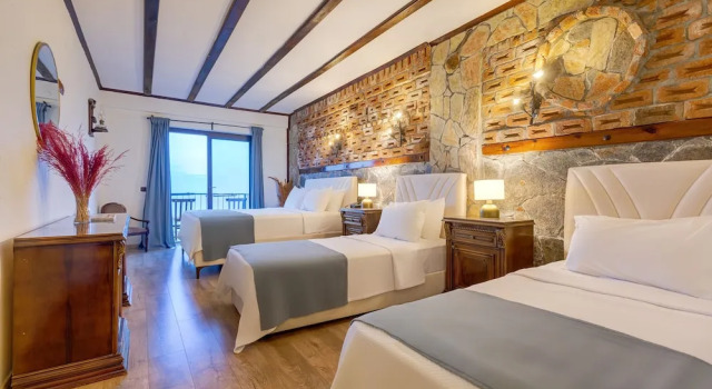 Четырёхместный номер Standard с видом на море Papazlikhan Hotel