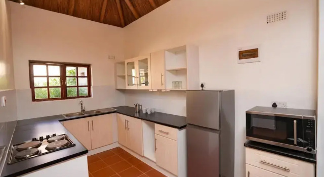 2 bed Apartment With Pool - 2126, Rezervovat Apartmán Victoria Falls Hwange