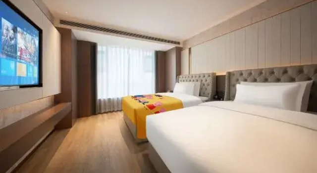 Люкс Luxury Hotel ( Linyi Olympic Sports Center )
