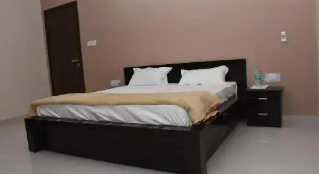 Hotel PoshLux