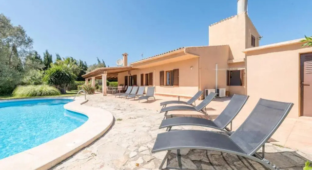 Holiday home Canescandeu
