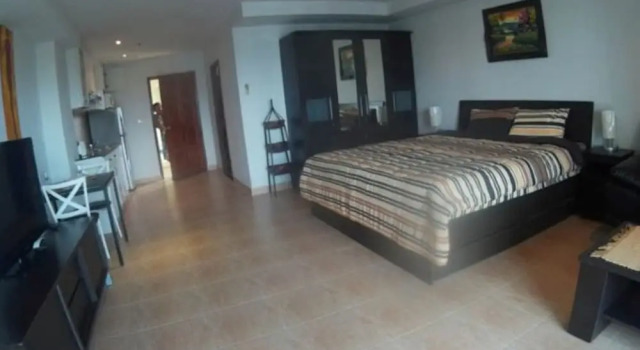 The Residence Floor 7 Room 706