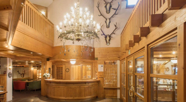 Geniesserhotel Montafoner Hof, Book Hotel Hotels in Vorarlberg with Parking, Parking