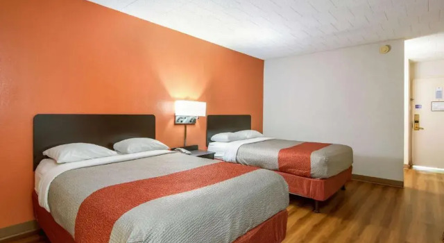 Четырёхместный номер Deluxe Motel 6-New Stanton, PA