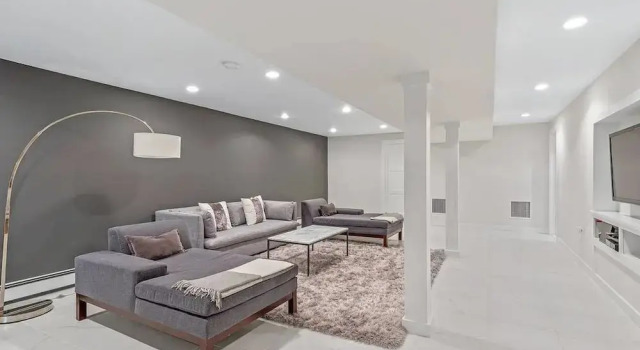 Modern Hamptons Villa, Buchen Sie Villa Hotels in New York State mit Pool, Schwimmbad