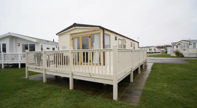 Caravan - Sleeps 8 - Pets Ok - Parking, Забронировать Отель Отели Англии 3 звезды, 3*