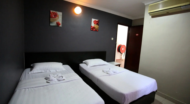 Lüks çift kişilik oda Mandarin Hotel Kuching