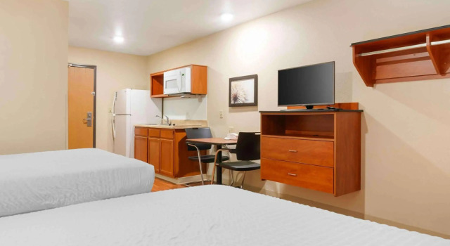 Extended Stay America Select Suites - Kansas City - Stadium, Buchen Sie Hotel Kansas City Kansas