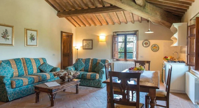 Caporlese, Varaa Hotelli Montegabbione Umbria