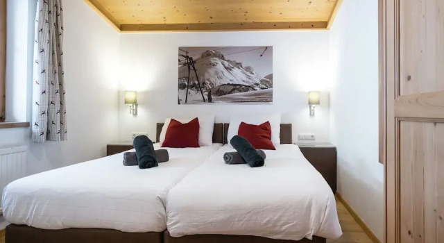 Spacious Holiday Home in Wald im Pinzgau With Sauna, Забронировать Отель Вальд-им-Пинцгау 