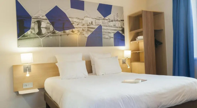 Номер Economy Brit Hotel Mâcon Centre Gare