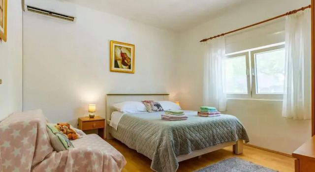 Коттедж Relaxing Zadar Hideaway With Seasonal Pool & Seaside Charm