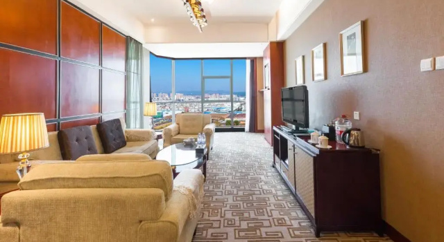 Люкс Executive Empark Grand Hotel Kunming