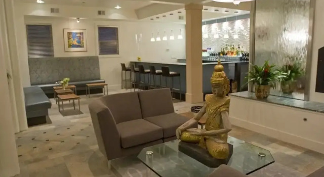 The St Laurent Social Club & Guest Rooms, Забронировать Гостевой дом Гостевые дома Эсбери-Парк, рядом с Пляжный променад Асбери-Парка, Гостевой дом