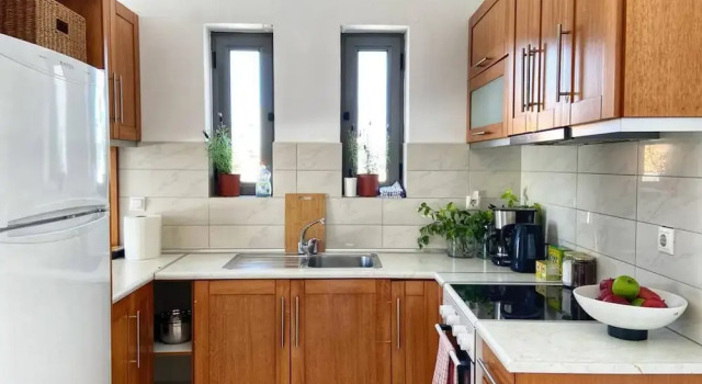 Seaside Apartment, Walking Distance To The Beach, Prenota Appartamento Appartamenti a Trifylia, Appartamento