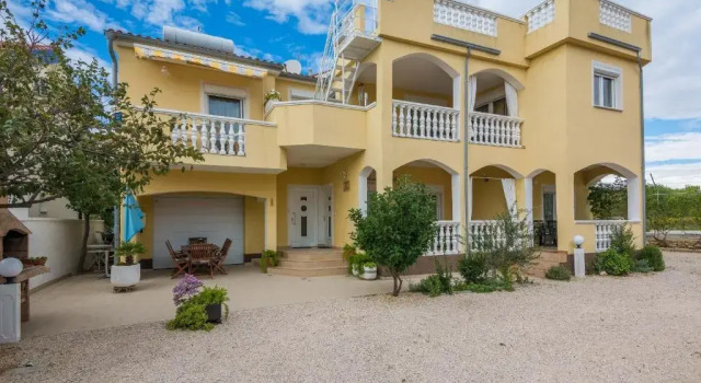 Apartments with a parking space Vir - 19126, Забронировать Апартаменты/квартира Вир Zadar Islands