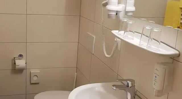 Четырёхместный номер Standard с балконом Hotel Merian Rothenburg