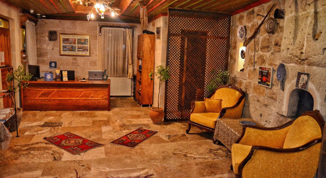 Emit Cave Hotel