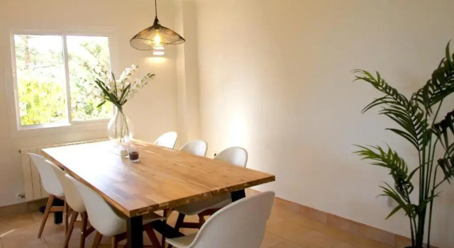Апартаменты Amazing 4 bedroom Villa with private Pool and Garden
