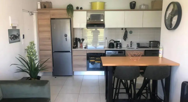 Апартаменты Luxurious Waterfall 1 bedroom Condo With Free Uncapped Wifi