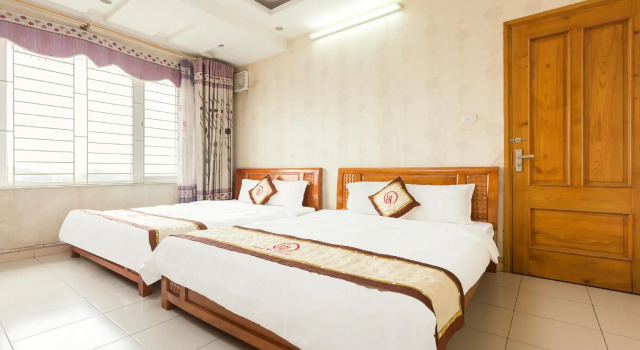 SPOT ON 693 Hoang Long Hotel