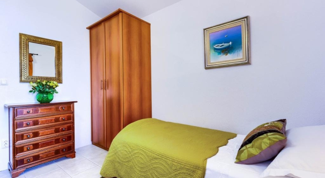 Apartment Lidi - by the sea; A2-kat Rogoznica, Riviera Sibenik
