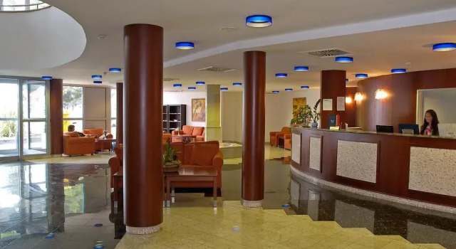 Hotel Aquapark Zusterna, Забронировать Отель Semedela Копер
