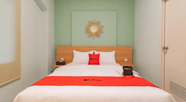 RedDoorz Plus @ Bagusrangin Street