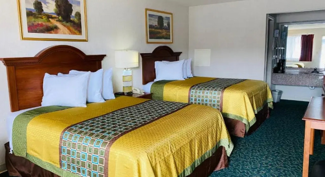 Двухместный номер Standard Harrisonville Inn & Suites