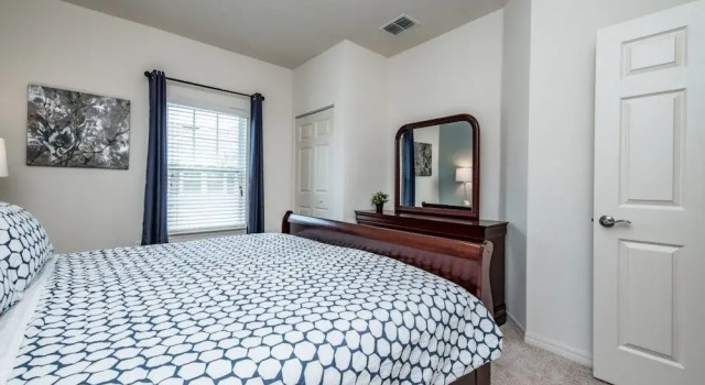 Amazing Townhome! - West Lucaya - 8986SD
