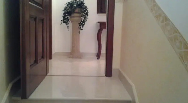 Bilocale Con Terrazzo