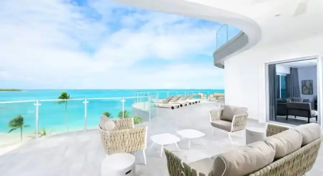 Апартаменты Luxury с 2 комнатами oceanfront Garden Villa Condo at ONE Cable Beach