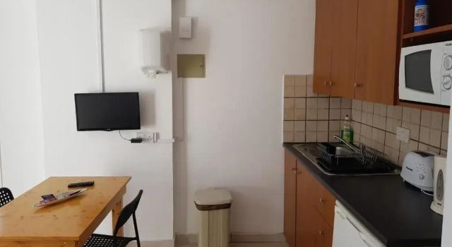 Апартаменты Valentinos Court