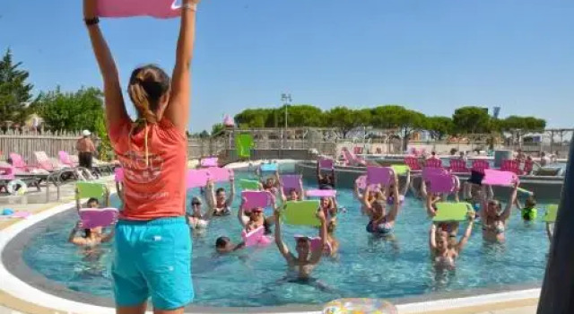 Mas Des Lavandes, Book Hotel Hoteller i Sérignan-Plage med pool, Swimmingpool